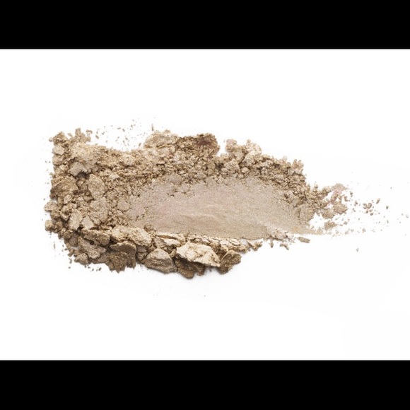 Younique Exhilarated Pressed Shadow RETIRED COLOR - Picture 2 of 2